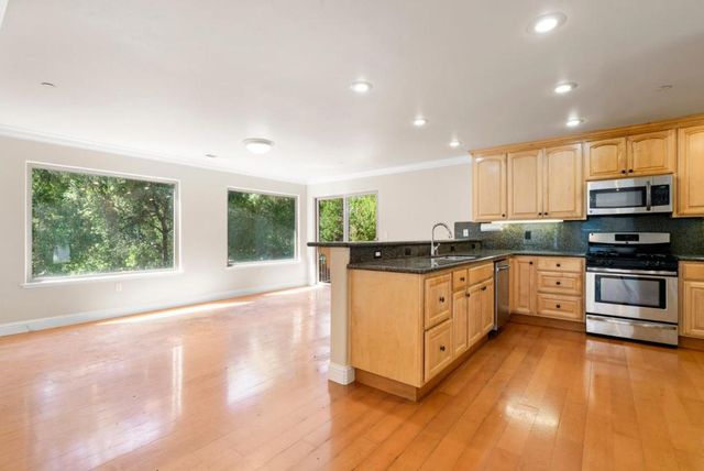 462 Quail Drive, Santa Cruz, CA 95060