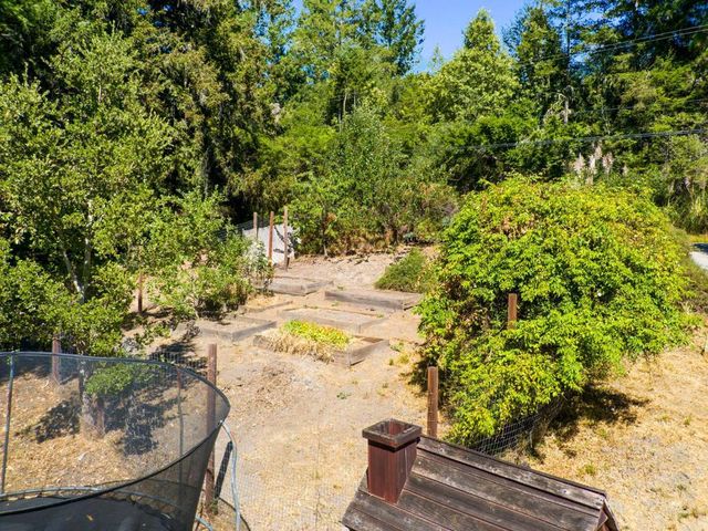 462 Quail Drive, Santa Cruz, CA 95060