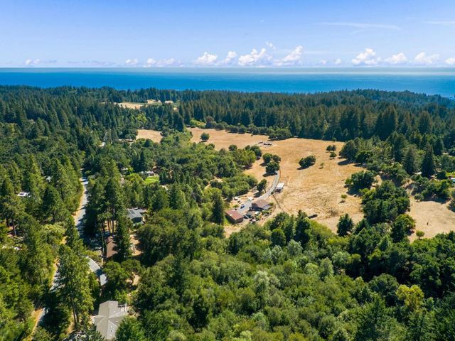 462 Quail Drive, Santa Cruz, CA 95060