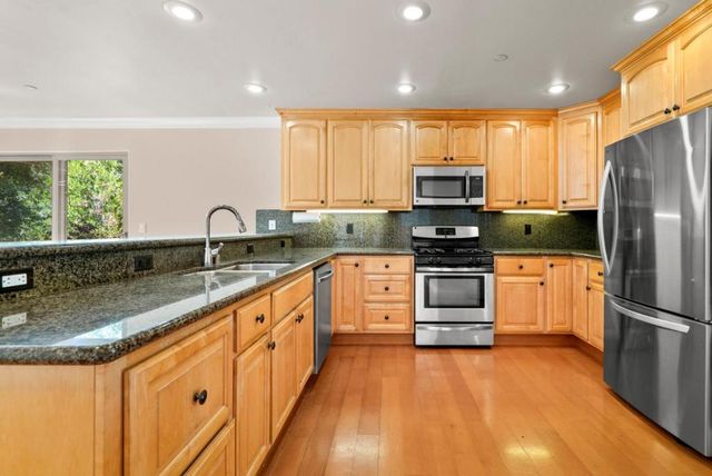 462 Quail Drive, Santa Cruz, CA 95060