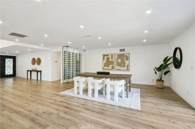 22925 Styles, Woodland Hills, CA 91367