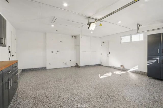 22925 Styles, Woodland Hills, CA 91367