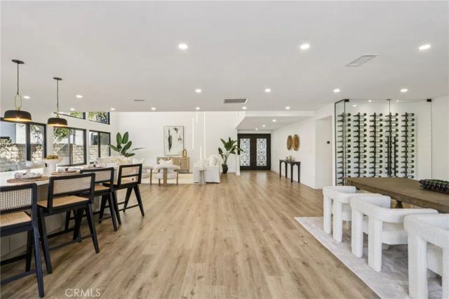 22925 Styles, Woodland Hills, CA 91367