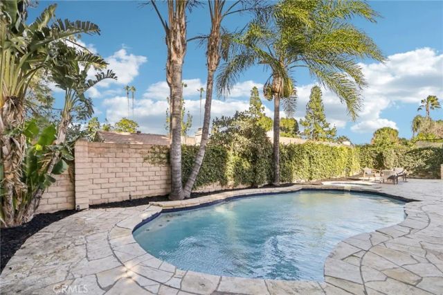 22925 Styles, Woodland Hills, CA 91367