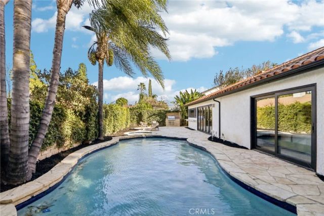 22925 Styles, Woodland Hills, CA 91367