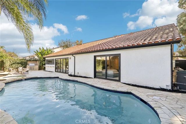 22925 Styles, Woodland Hills, CA 91367