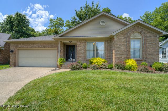 715 Auburn Oaks Dr, Louisville, KY 40214
