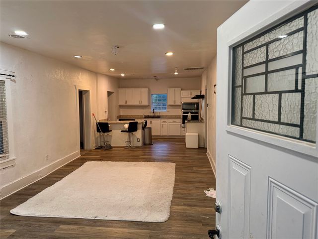 6016 N Owasso Avenue, Tulsa, OK 74126