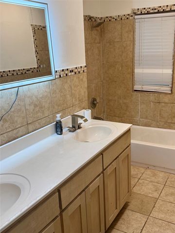 6016 N Owasso Avenue, Tulsa, OK 74126