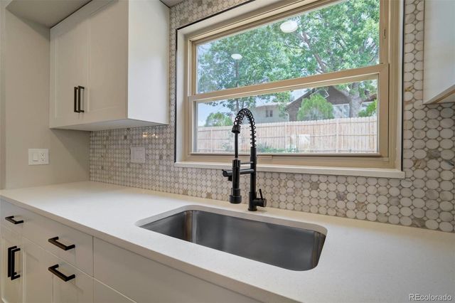 2215 Northglen Drive, Colorado Springs, CO 80909