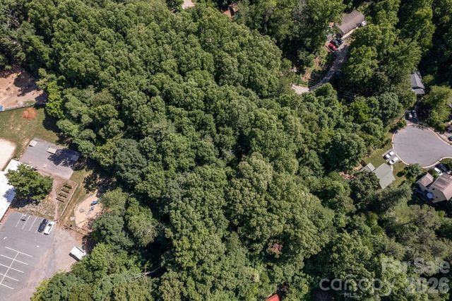 17 Chicago Avenue, Black Mountain, NC 28711
