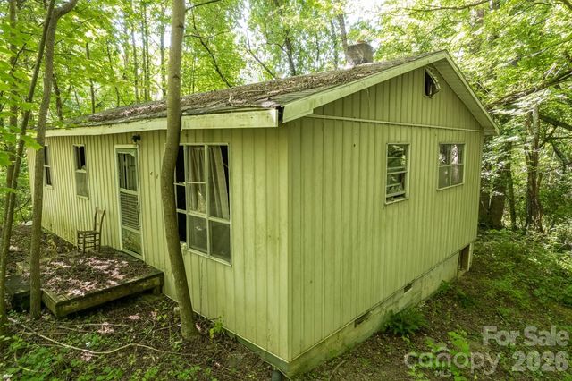17 Chicago Avenue, Black Mountain, NC 28711