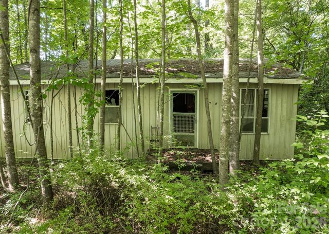 17 Chicago Avenue, Black Mountain, NC 28711