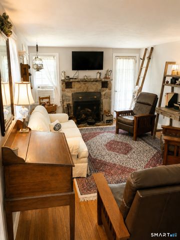 84 Ayers Point Road, Old Saybrook, CT 06475