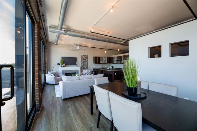 100 N Center Street, Royal Oak, MI 48067