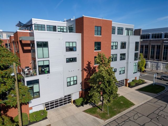 100 N Center Street, Royal Oak, MI 48067