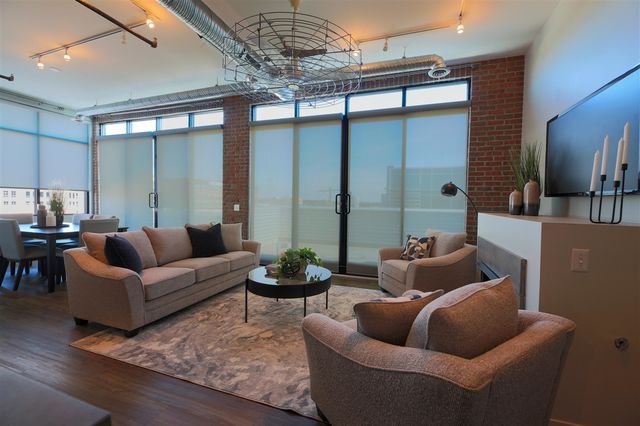 100 N Center Street, Royal Oak, MI 48067