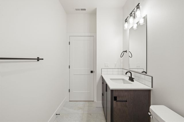 1269 E Mt Hood Street, Othello, WA 99344