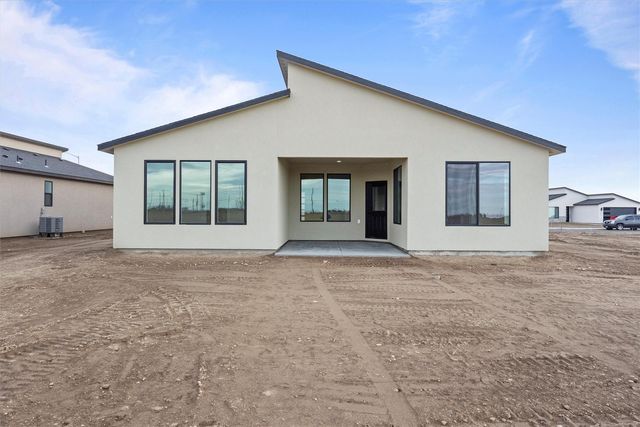 1269 E Mt Hood Street, Othello, WA 99344