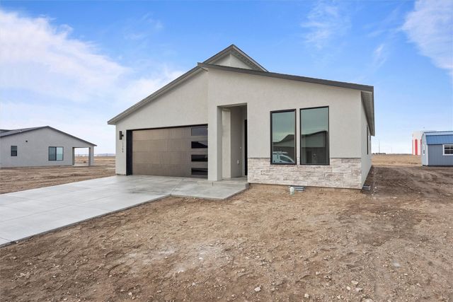 1269 E Mt Hood Street, Othello, WA 99344