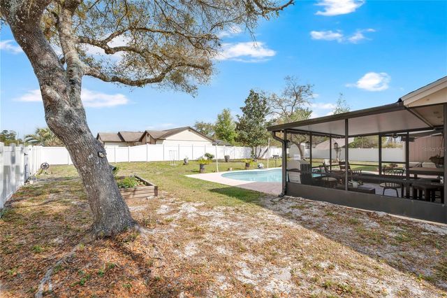 985 HEMINGWAY DRIVE, Deltona, FL 32725