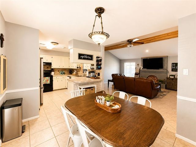 1809 Baffin Dr, Portland, TX 78374