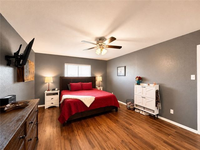 1809 Baffin Dr, Portland, TX 78374
