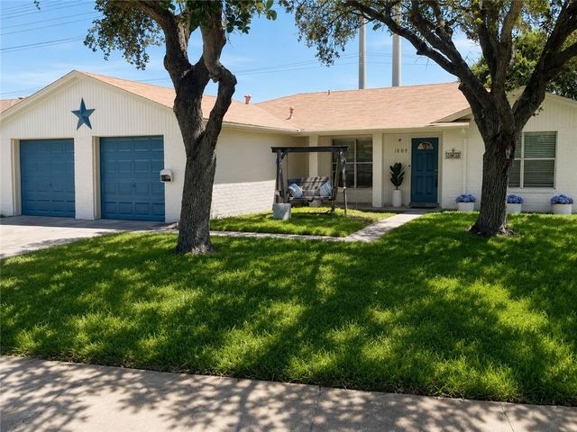 1809 Baffin Dr, Portland, TX 78374