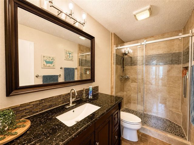 1809 Baffin Dr, Portland, TX 78374