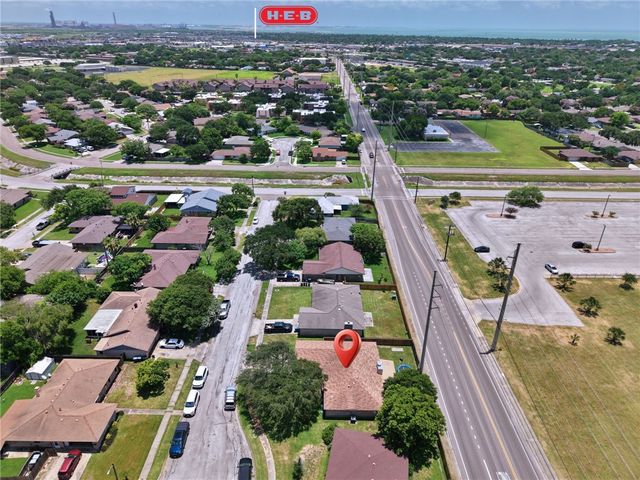 1809 Baffin Dr, Portland, TX 78374