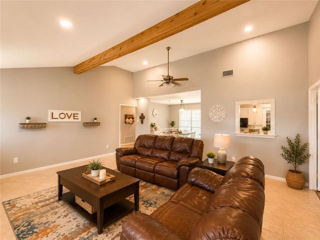 1809 Baffin Dr, Portland, TX 78374