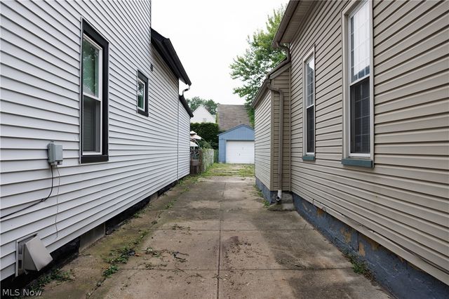 3344 W 31st Street, Cleveland, OH 44109