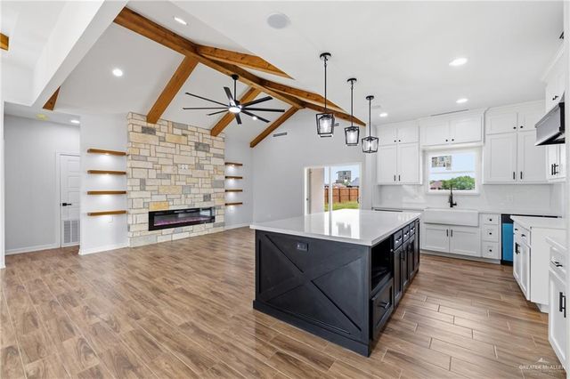 2802 Stone Oak Drive, Weslaco, TX 78599