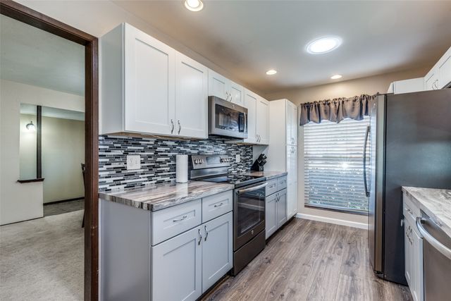 5028 Ashlock Drive, The Colony, TX 75056