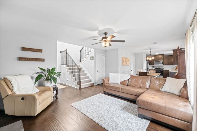 776 Tidwell Dr, Clarksville, TN 37042