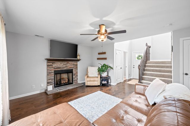 776 Tidwell Dr, Clarksville, TN 37042