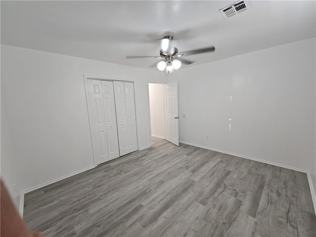 2324 Roselawn Street, Rogers, AR 72756