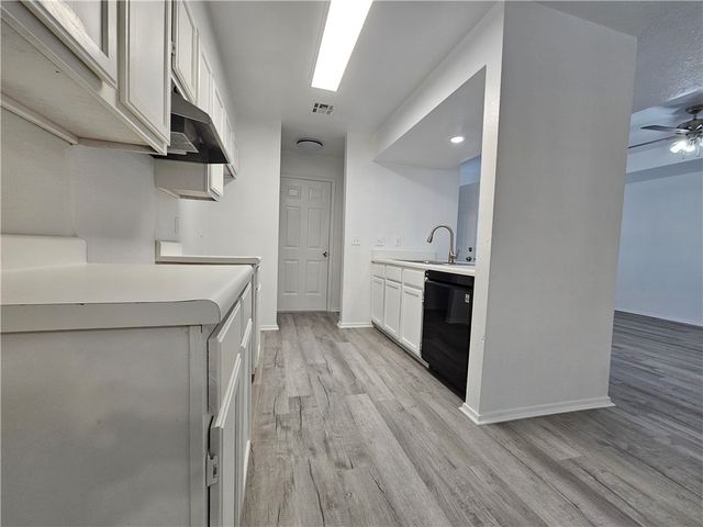 2324 Roselawn Street, Rogers, AR 72756