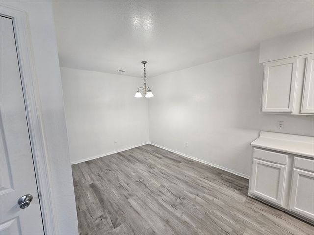 2324 Roselawn Street, Rogers, AR 72756