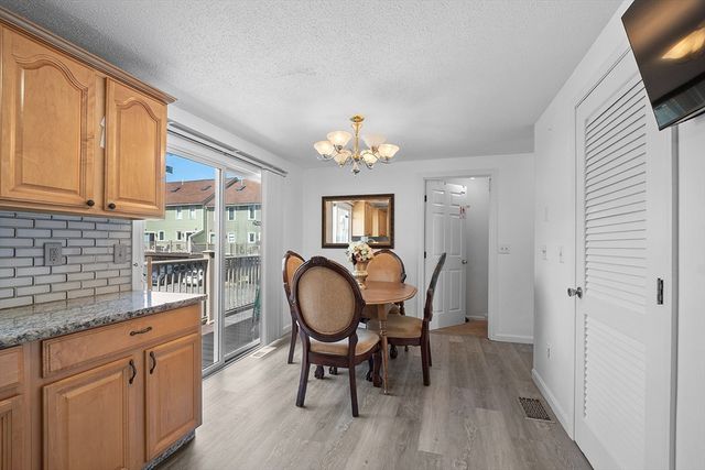 70 Austin St 16, Lowell, MA 01854