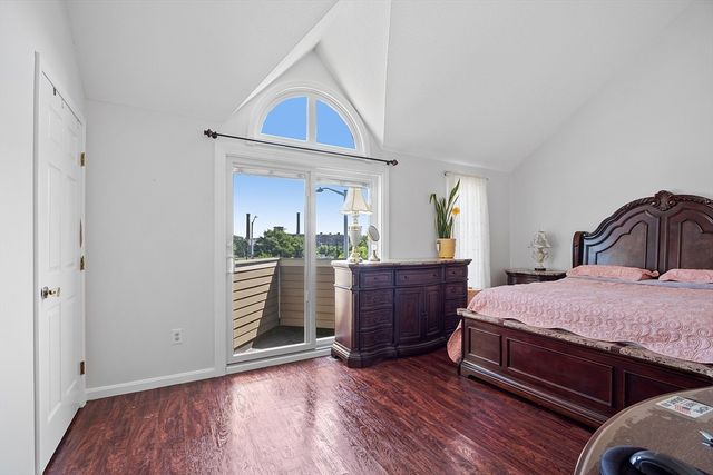 70 Austin St 16, Lowell, MA 01854