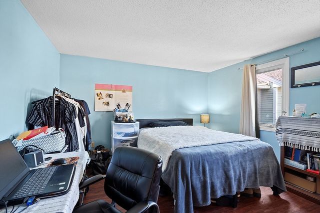70 Austin St 16, Lowell, MA 01854