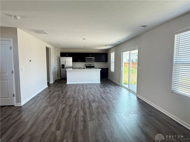1460 Camden Lane, Xenia, OH 45385