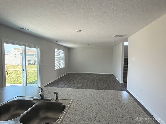 1460 Camden Lane, Xenia, OH 45385