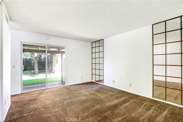 9136 Dumond Drive, Fontana, CA 92335