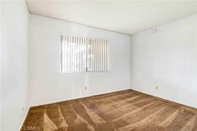 9136 Dumond Drive, Fontana, CA 92335