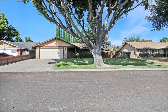 9136 Dumond Drive, Fontana, CA 92335