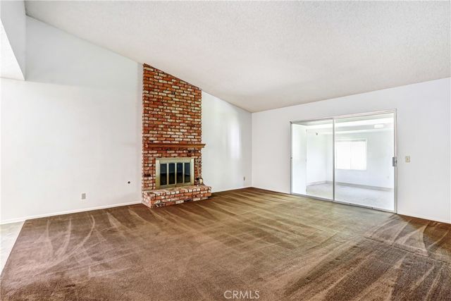 9136 Dumond Drive, Fontana, CA 92335