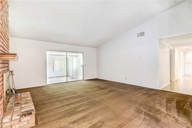 9136 Dumond Drive, Fontana, CA 92335