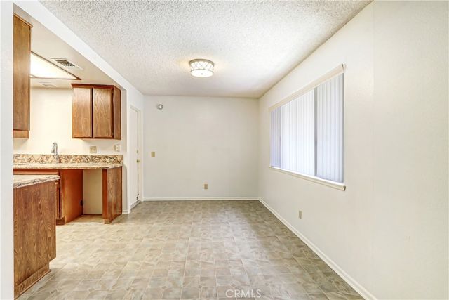 9136 Dumond Drive, Fontana, CA 92335